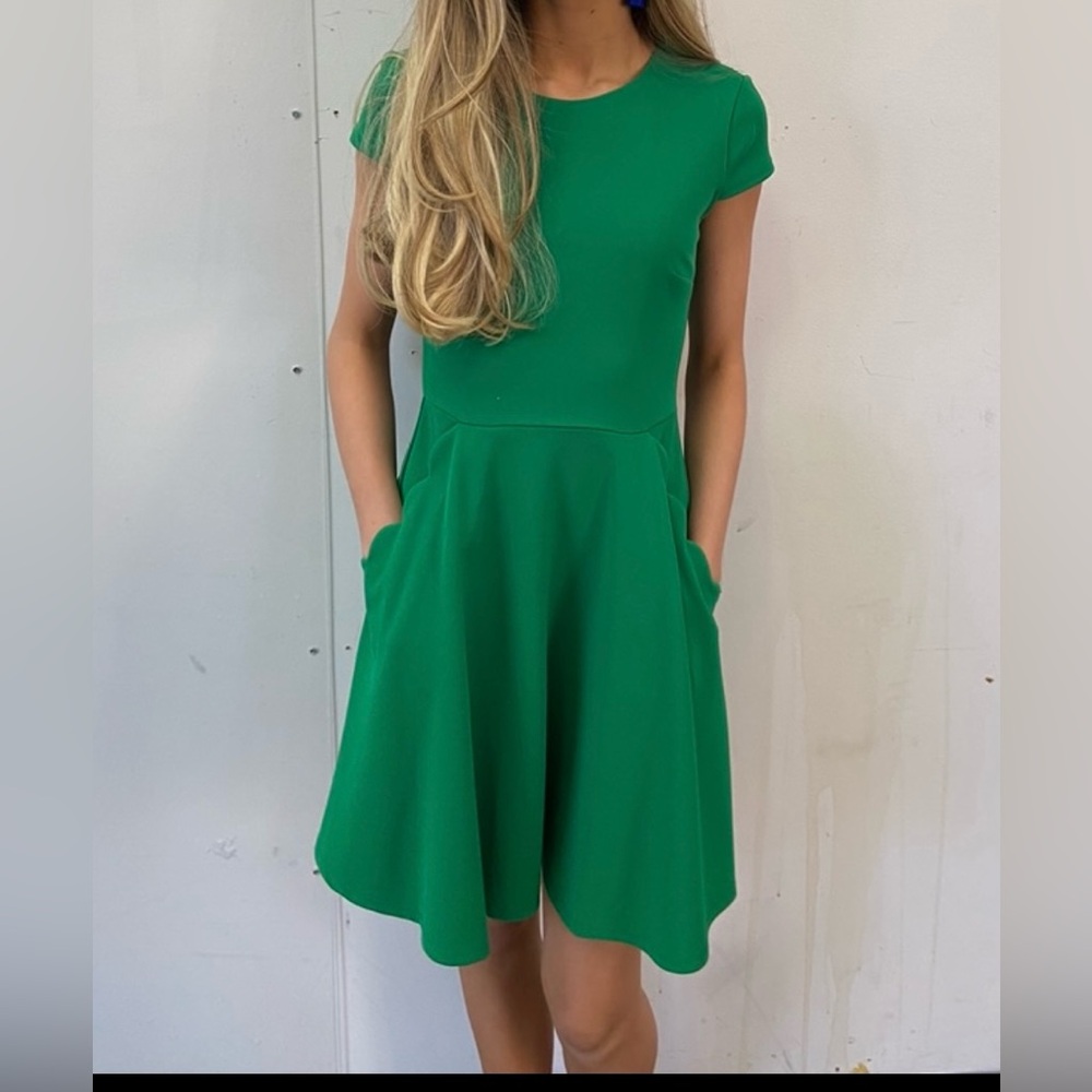 Green dress with pockets
